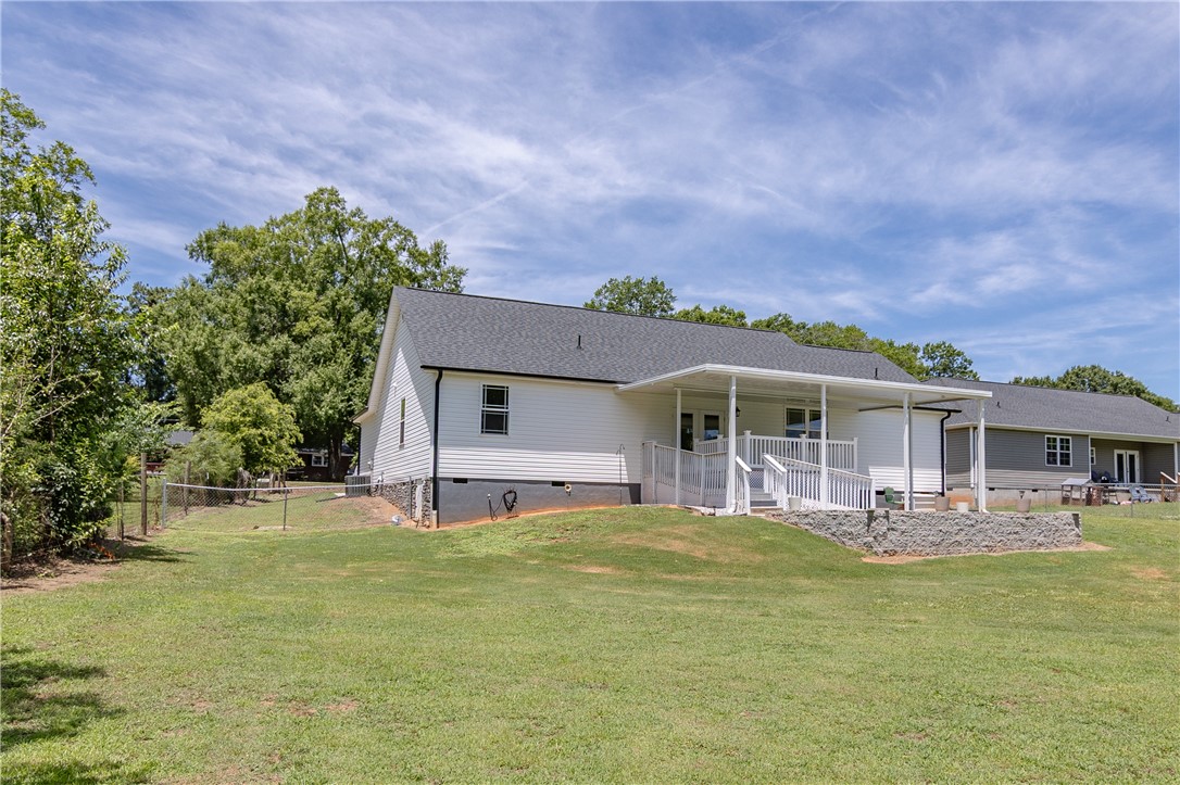 1719 Gerrard Road Anderson, SC 29625 - Photo 2 of 39