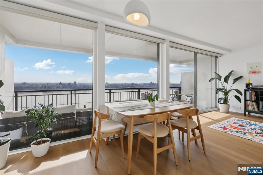 2 Horizon Road, Unit 1428 Fort Lee, NJ 07024 - Photo 14 of 39