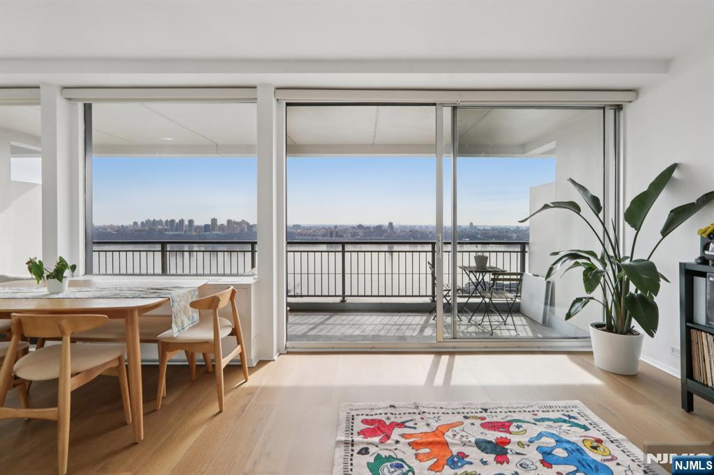 2 Horizon Road, Unit 1428 Fort Lee, NJ 07024 - Photo 17 of 39