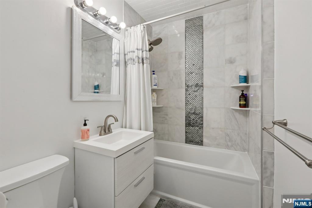 2 Horizon Road, Unit 1428 Fort Lee, NJ 07024 - Photo 28 of 39