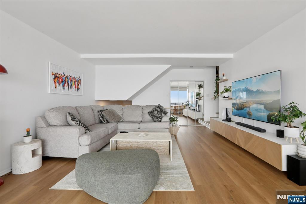 2 Horizon Road, Unit 1428 Fort Lee, NJ 07024 - Photo 7 of 39