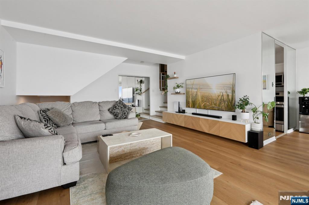 2 Horizon Road, Unit 1428 Fort Lee, NJ 07024 - Photo 8 of 39