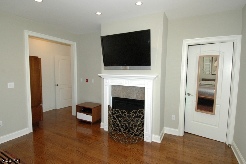52 Morris Avenue, Unit B Summit, NJ 07901 - Photo 14 of 20