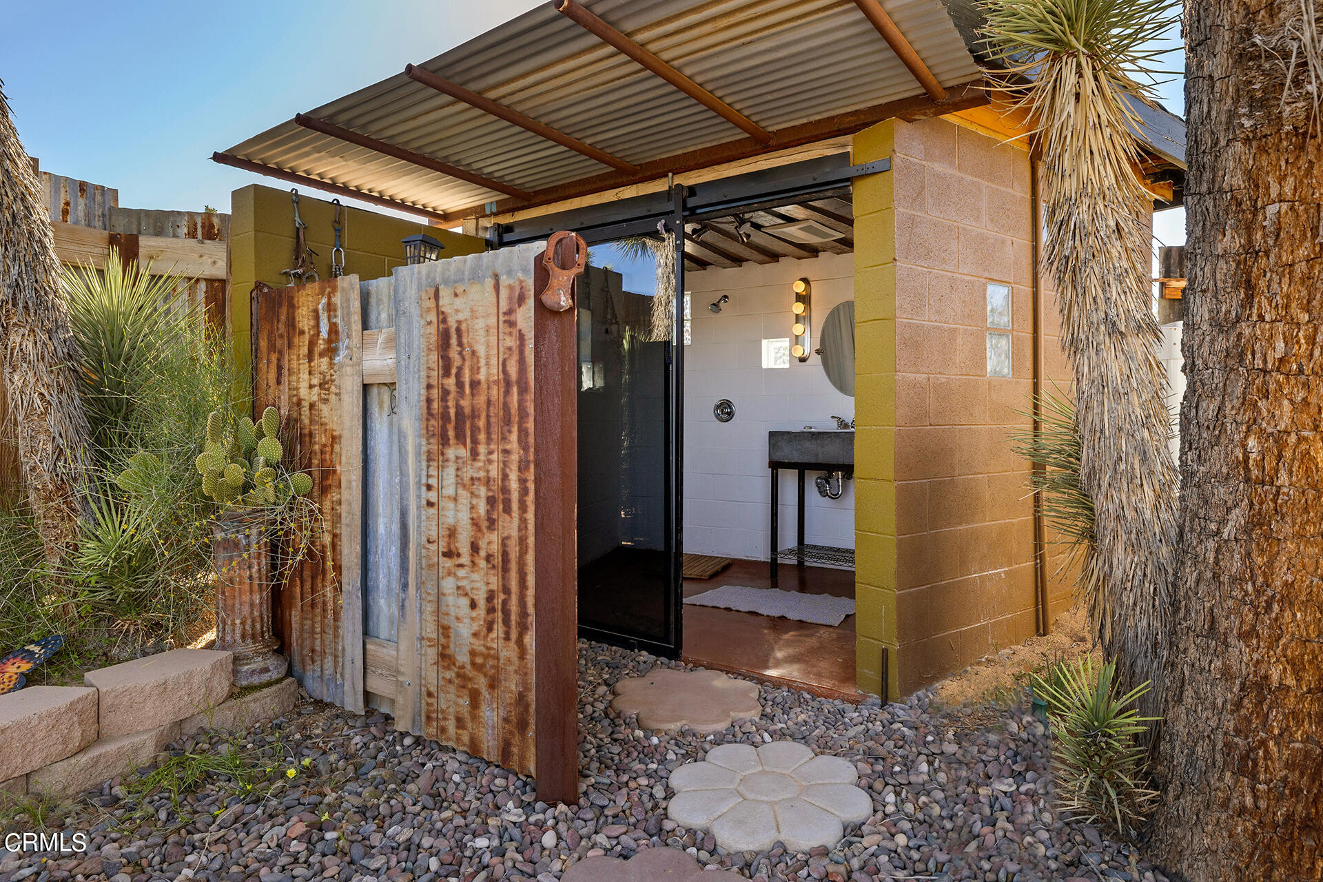 8331 Sunset Road Joshua Tree, CA 92252 - Photo 52 of 58 052_210-210-4W6A1026_Web