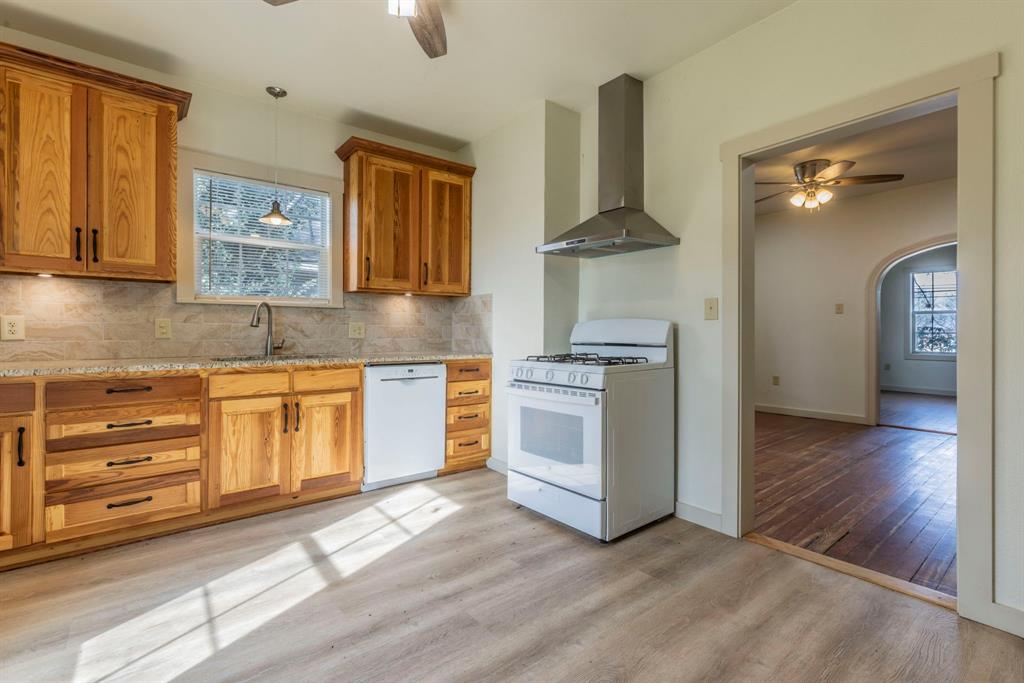 1200 North 4th Street Waco, TX 76707 - Photo 10 of 26