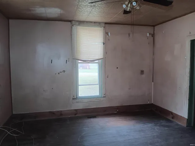 $52,250 | 303 West Elnora Street, Odon, IN 47562