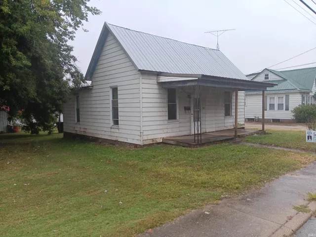 $52,250 | 303 West Elnora Street, Odon, IN 47562