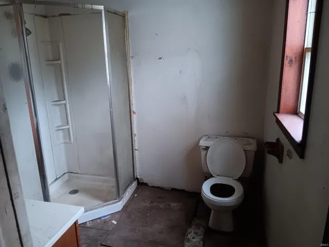 $52,250 | 303 West Elnora Street, Odon, IN 47562