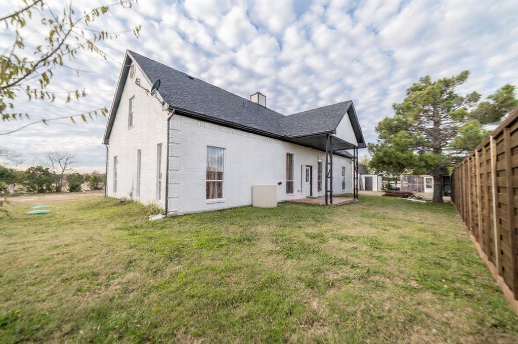 954 Lloyd's Road Little Elm, TX 75068 - Photo 29 of 32 Backyard