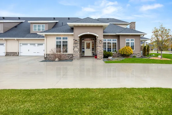 $750,000 | 5010 Prosperity Way South, Fargo, ND 58104