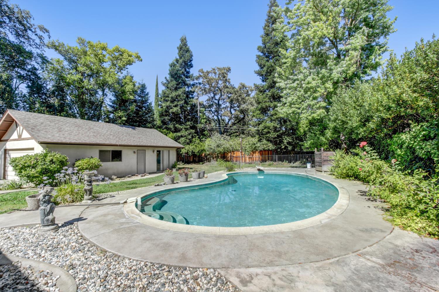 405 Crocker Road Sacramento, CA 95864 - Photo 4 of 54