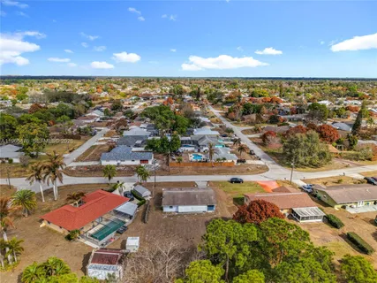 $225,000 | 310 Southeast Calmoso Drive, Port St. Lucie, FL 34983