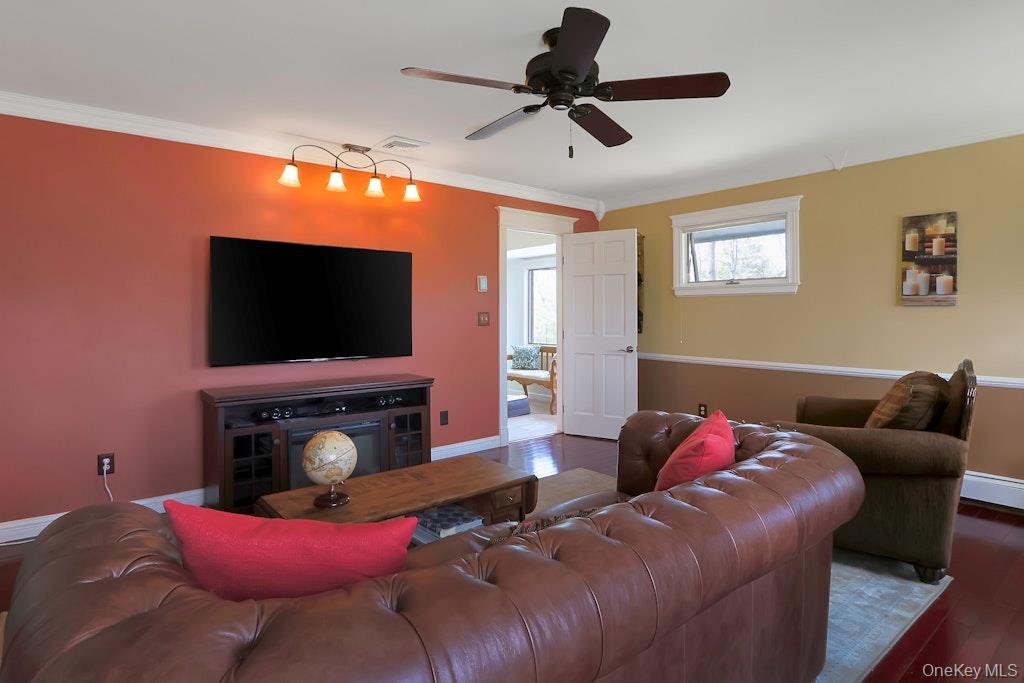 27 Deerpath Road Tuxedo Park, NY 10987 - Photo 13 of 32