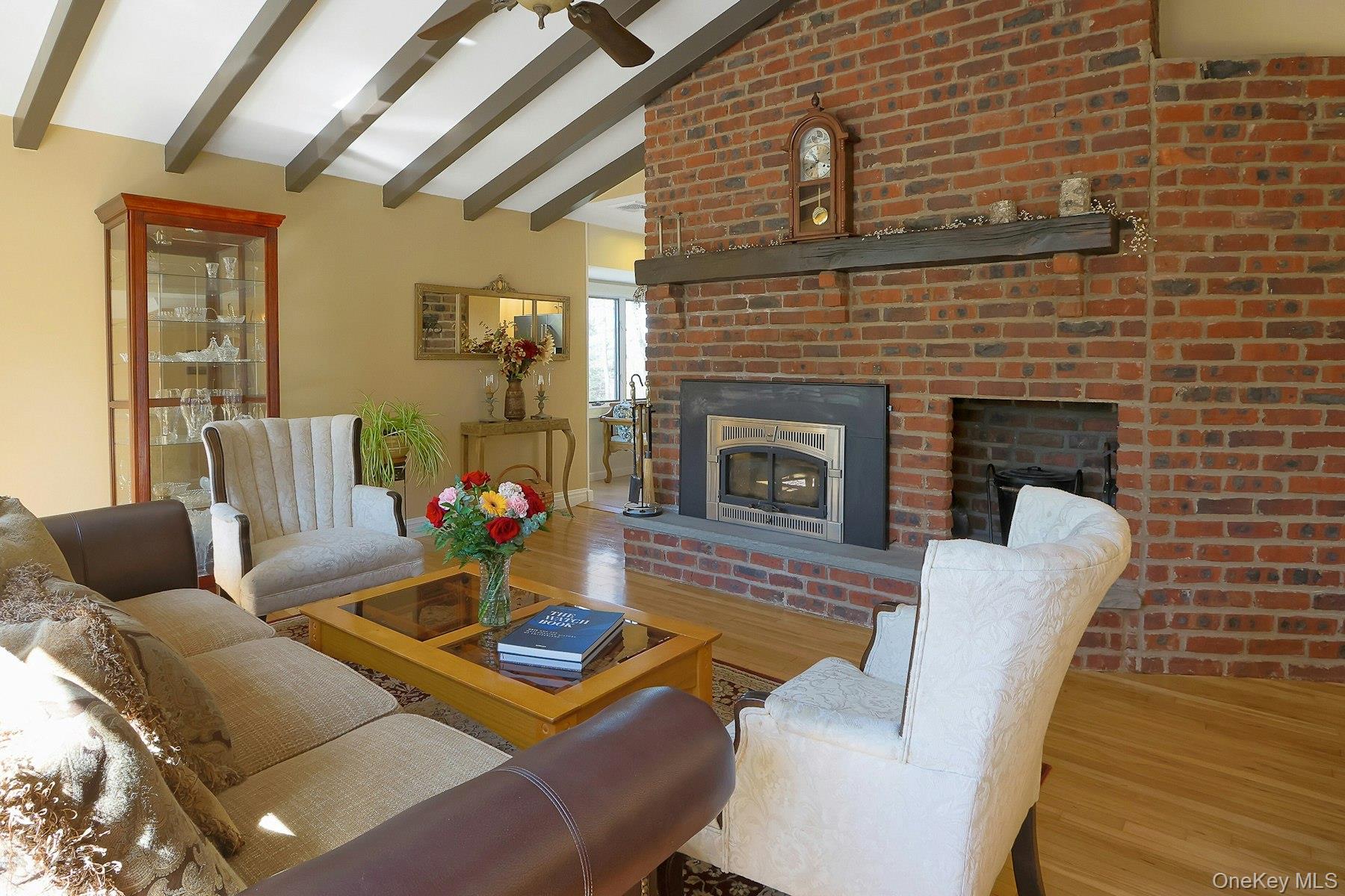 27 Deerpath Road Tuxedo Park, NY 10987 - Photo 4 of 32