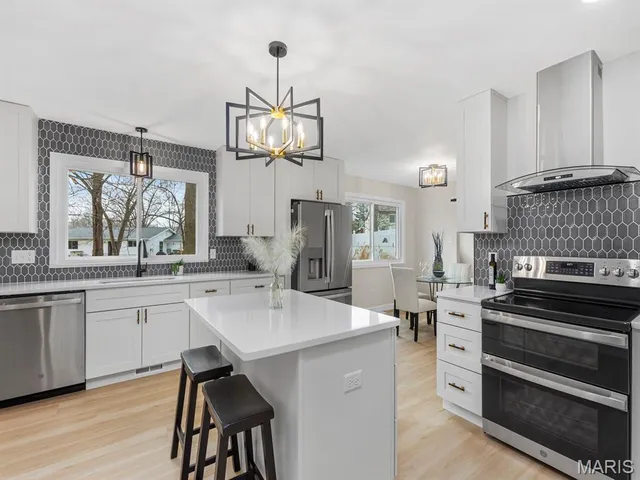 $545,000 | 14932 Appalachian Trail, Chesterfield, MO 63017