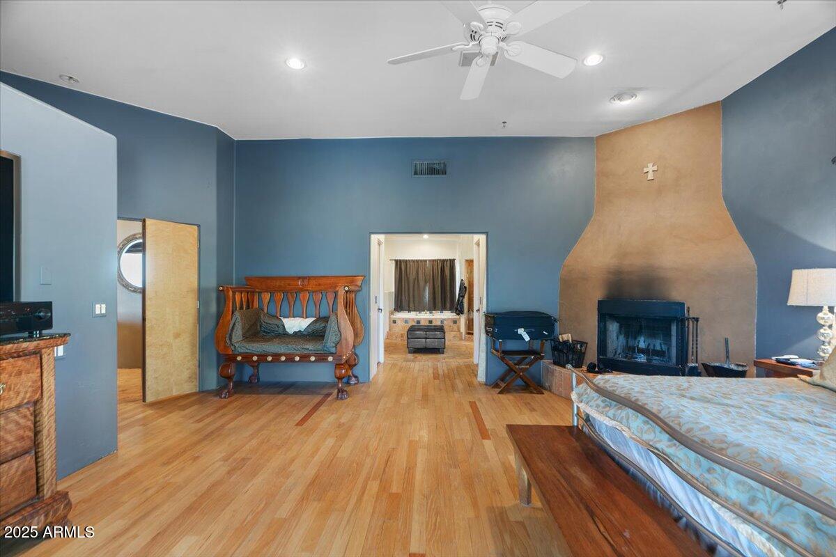 42221 North Deer Trail Road Scottsdale, AZ 85262 - Photo 22 of 57 28-Primary bedroom