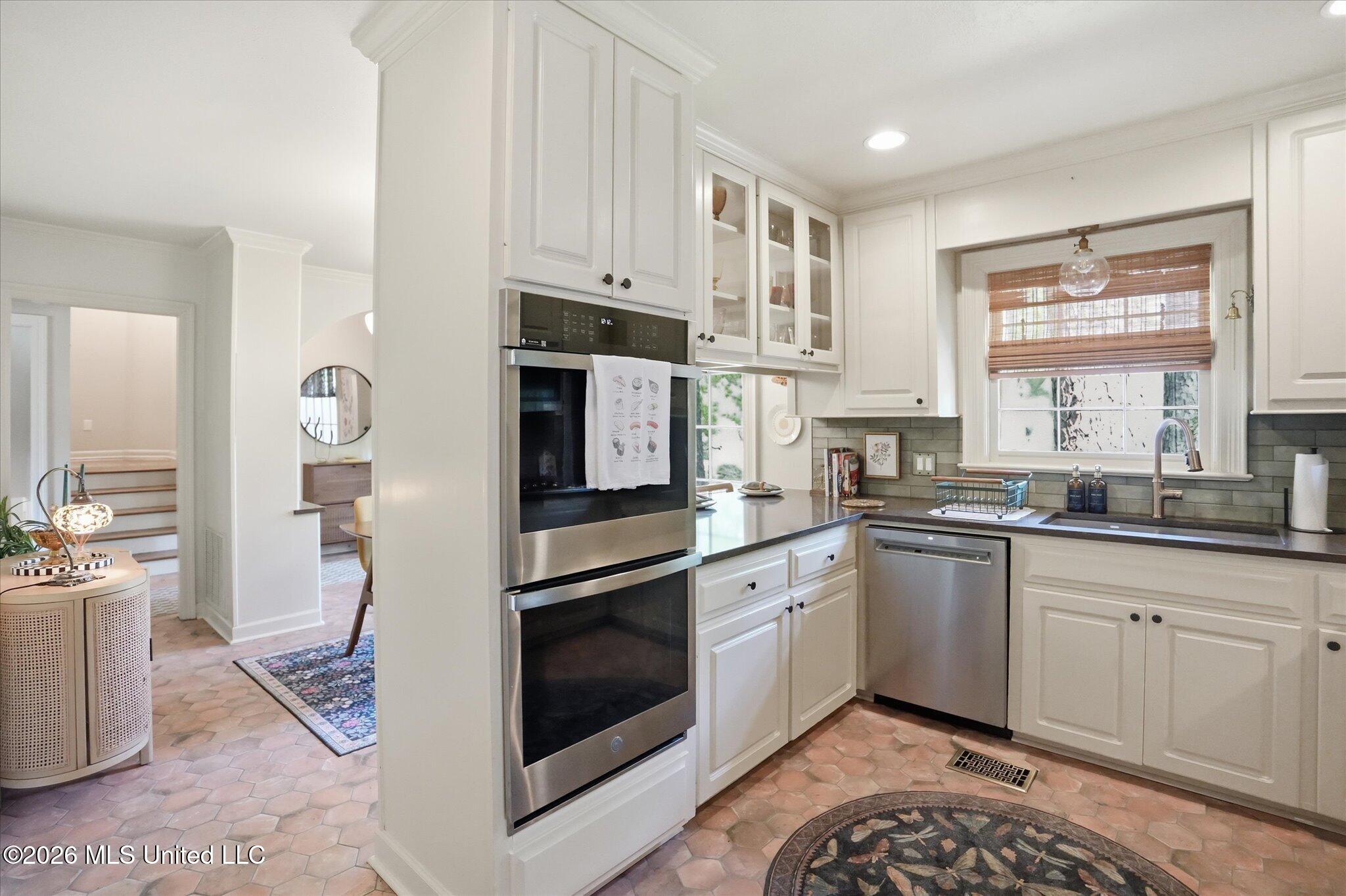 2115 Meadowbrook Road Jackson, MS 39211 - Photo 11 of 40 11-2115_Meadowbrook_Rd_006