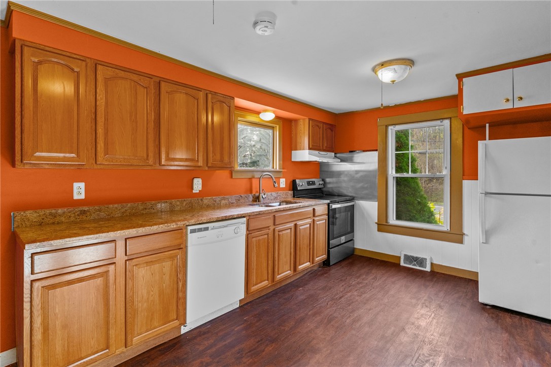 1144 West Main Road Portsmouth, RI 02871 - Photo 20 of 28