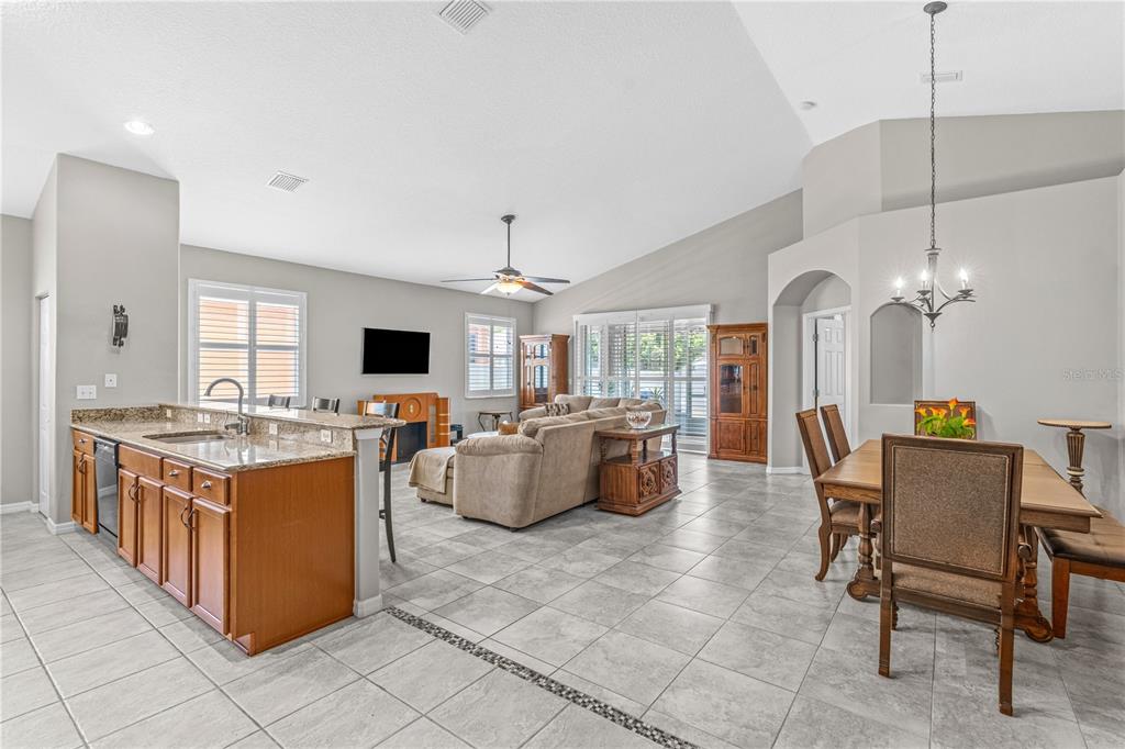 511 Safe Harbor Drive Edgewater, FL 32141 - Photo 6 of 40