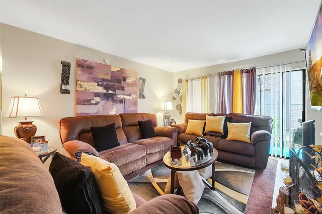 $85,000 | 6633 West Airport Boulevard, Unit 1111, Houston, TX 77035