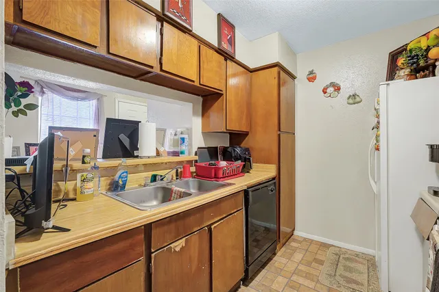 $85,000 | 6633 West Airport Boulevard, Unit 1111, Houston, TX 77035