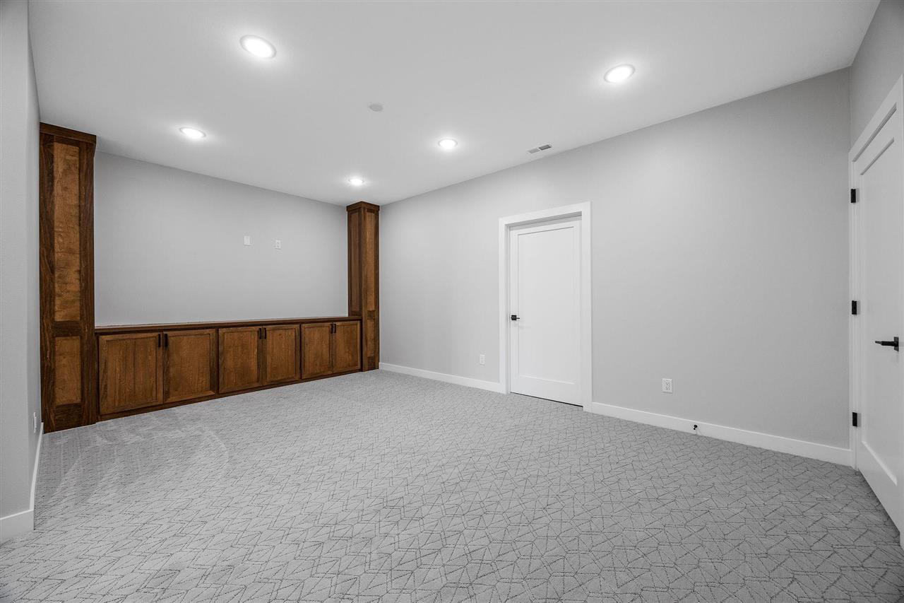 628 Rock Rdg Road Tiffin, IA 52340 - Photo 49 of 75 Gallery Image 49