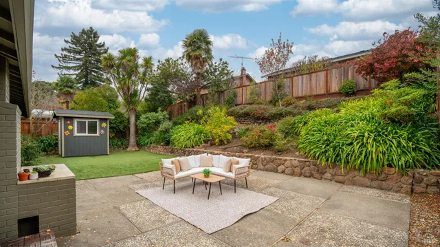 $1,325,000 | 1881 Las Gallinas Avenue, San Rafael, CA 94903