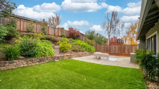 $1,325,000 | 1881 Las Gallinas Avenue, San Rafael, CA 94903