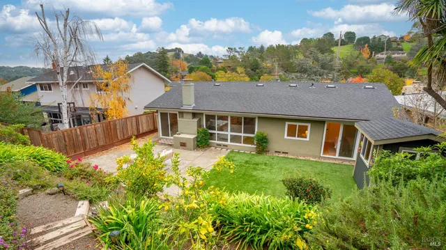 $1,325,000 | 1881 Las Gallinas Avenue, San Rafael, CA 94903