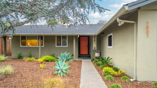 $1,325,000 | 1881 Las Gallinas Avenue, San Rafael, CA 94903