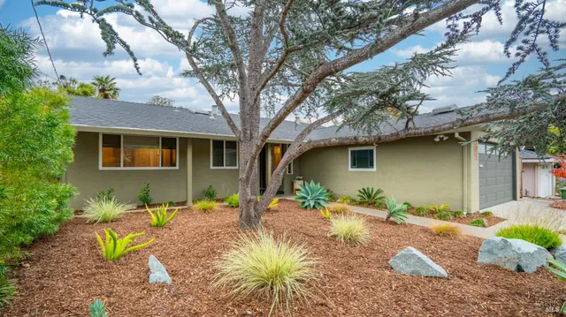 $1,325,000 | 1881 Las Gallinas Avenue, San Rafael, CA 94903