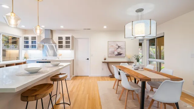 $1,325,000 | 1881 Las Gallinas Avenue, San Rafael, CA 94903