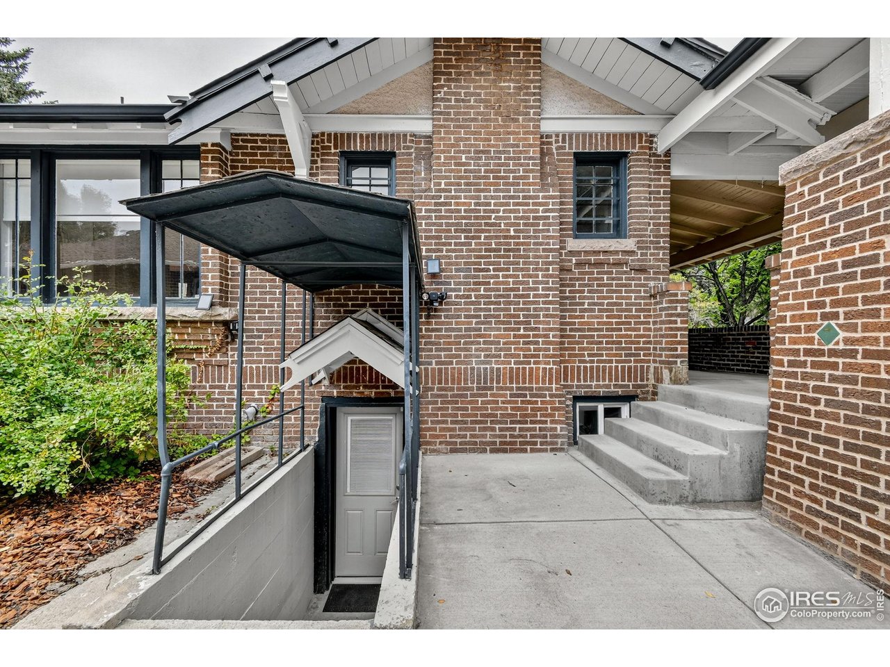 2065 Holly Street Denver, CO 80207 - Photo 34 of 46