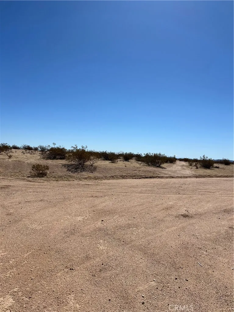 1 Solan Edwards, CA 93523 - Photo 15 of 42