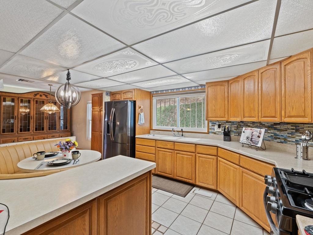 14765 Woods Valley Road Valley Center, CA 92082 - Photo 13 of 52 Kitchen