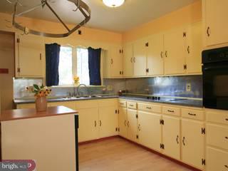 715 Edgewood Road Riegelsville, PA 18077 - Photo 4 of 5