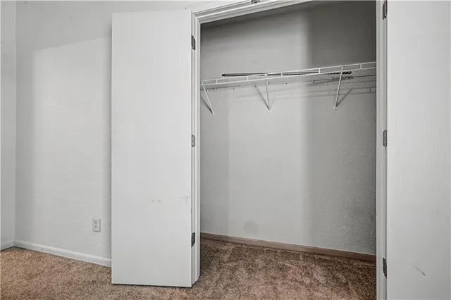 $210,000 | 1645 Southwest Madison Street, Lee's Summit, MO 64081