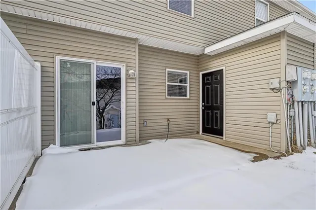 $210,000 | 1645 Southwest Madison Street, Lee's Summit, MO 64081