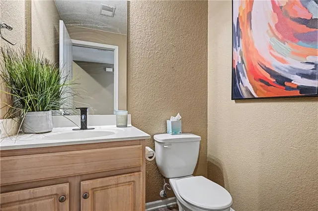 $210,000 | 1645 Southwest Madison Street, Lee's Summit, MO 64081