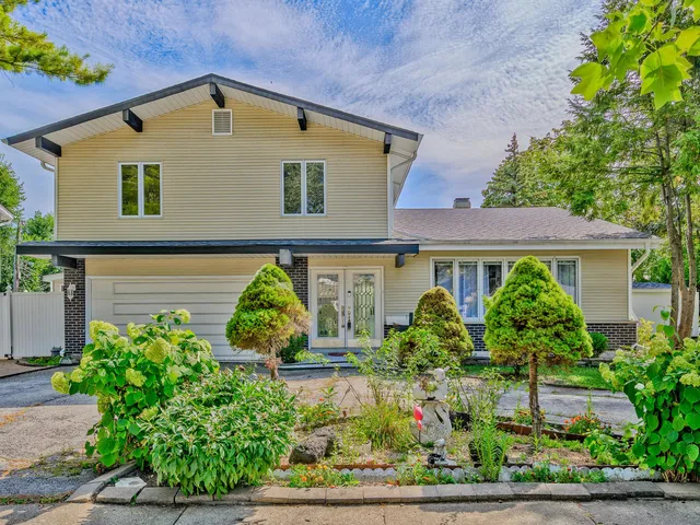 $569,900 | 1121 Greenfield Lane, Mount Prospect, IL 60056