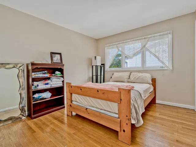 $569,900 | 1121 Greenfield Lane, Mount Prospect, IL 60056