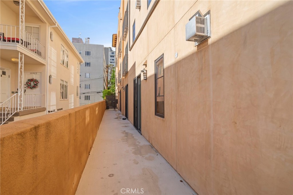 10523 Ashton Avenue, Unit 101 Los Angeles, CA 90024 - Photo 20 of 28