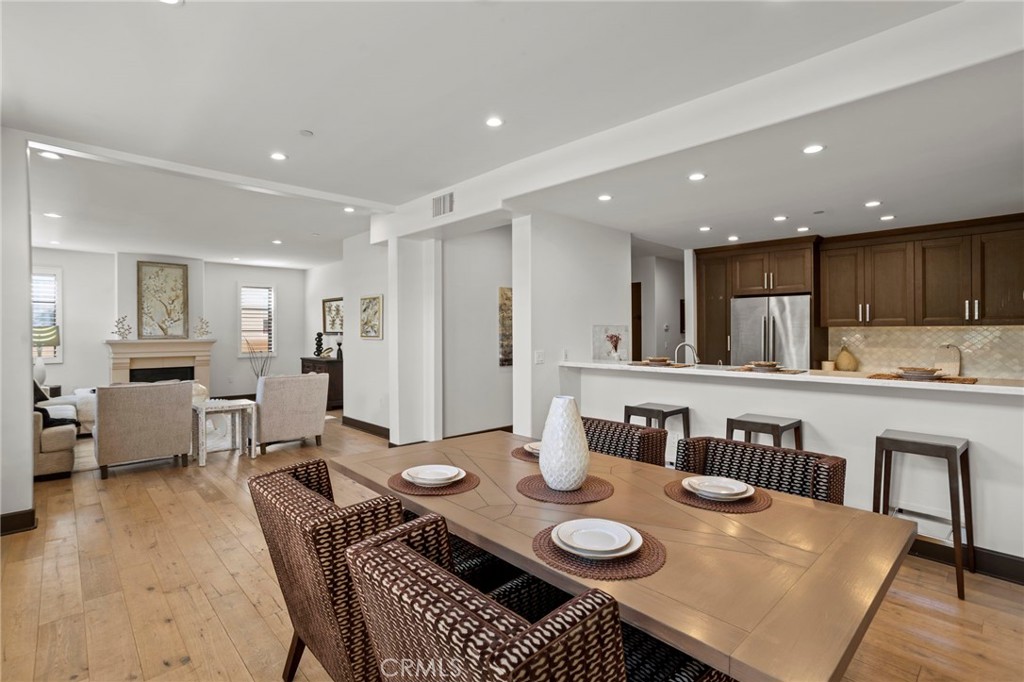 10523 Ashton Avenue, Unit 101 Los Angeles, CA 90024 - Photo 8 of 28