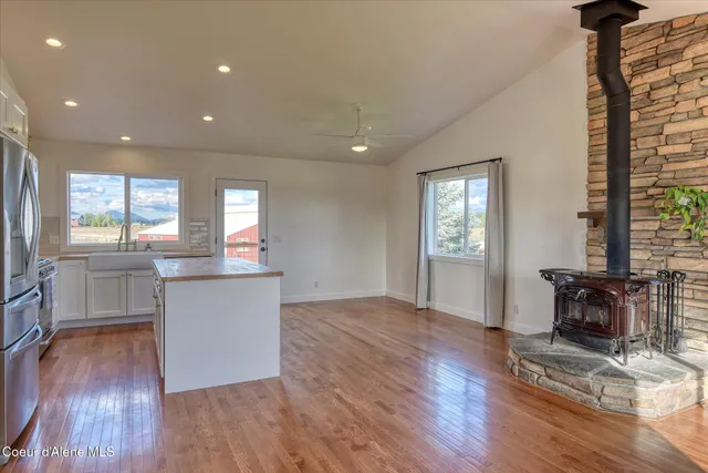 $875,000 | 1837 East Yellow Pine Avenue, Athol, ID 83801