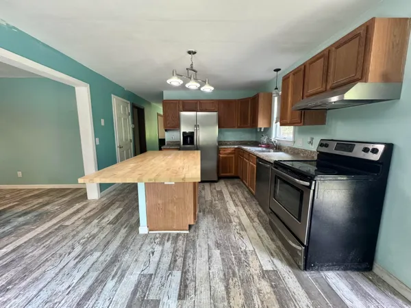 $330,000 | 1242 Canaan Road, Skowhegan, ME 04976