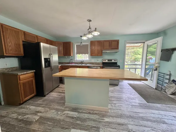 $330,000 | 1242 Canaan Road, Skowhegan, ME 04976