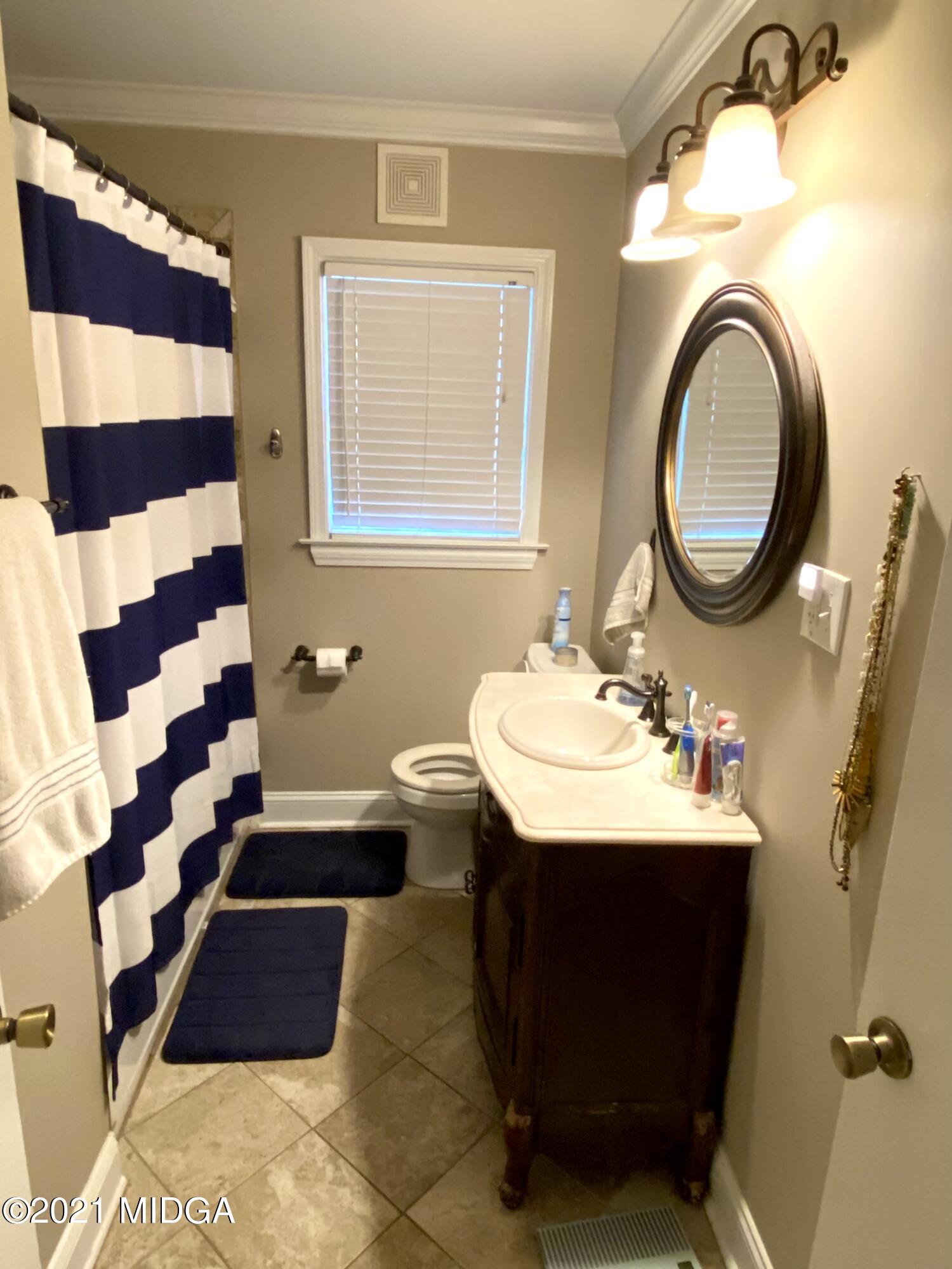 3772 Ridge Avenue Macon, GA 31204 - Photo 10 of 16 EF2A6F9F-4D33-468F-9BEC-747FF655B6CD