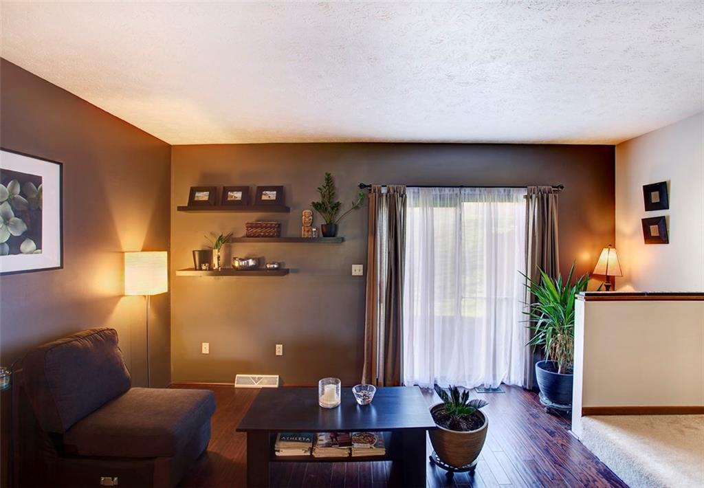 405 Spring Run Drive Monroeville, PA 15146 - Photo 9 of 24