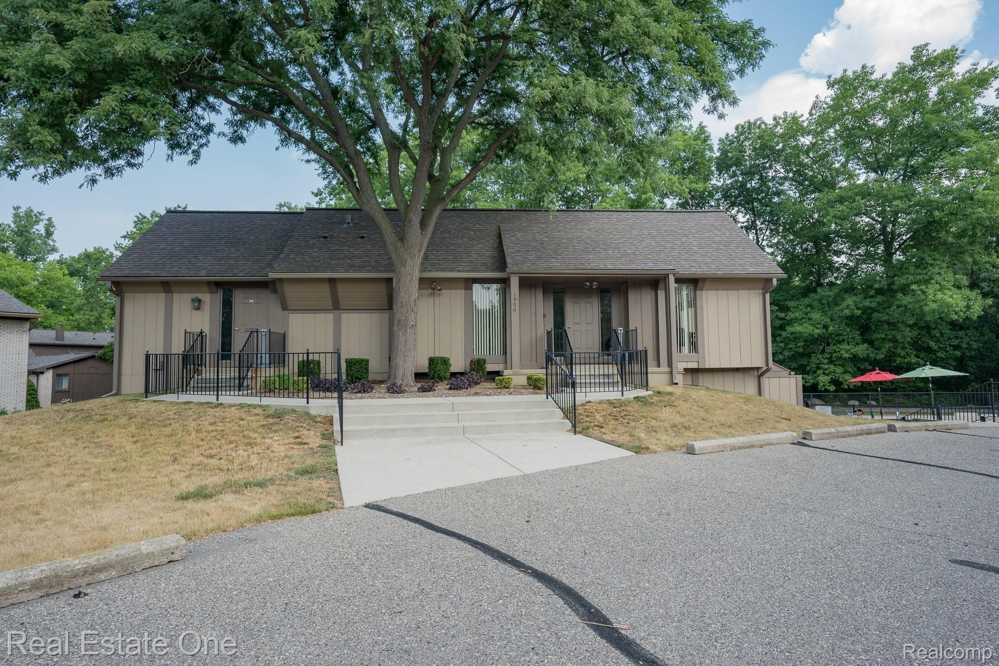 1846 Streamedge Court Rochester, MI 48309 - Photo 25 of 25 Gallery Image 25