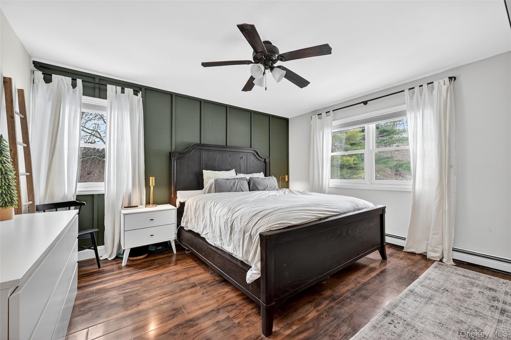 917 Scotchtown Collabar Road Middletown, NY 10941 - Photo 19 of 33 a bedroom with a bed and window